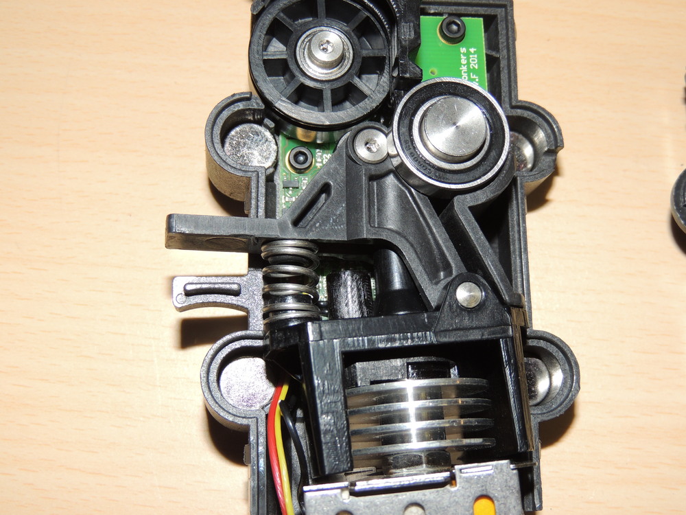 extruder tear-down interior.jpg