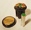 6 x Signal Cartridge, green flare.JPG