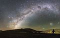 Paranal sky with comet.jpg