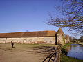 Château de la Vallée (Cher) - communs2.jpg