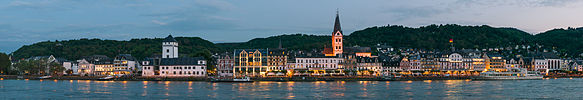 Panoramic view of Boppard at dusk 20150513 1.jpg