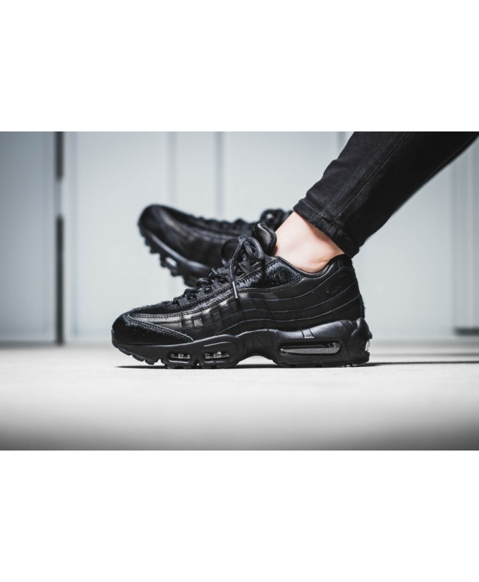 nike-air-max-95-premium-femme-noir-noir-noir-700x850.jpg